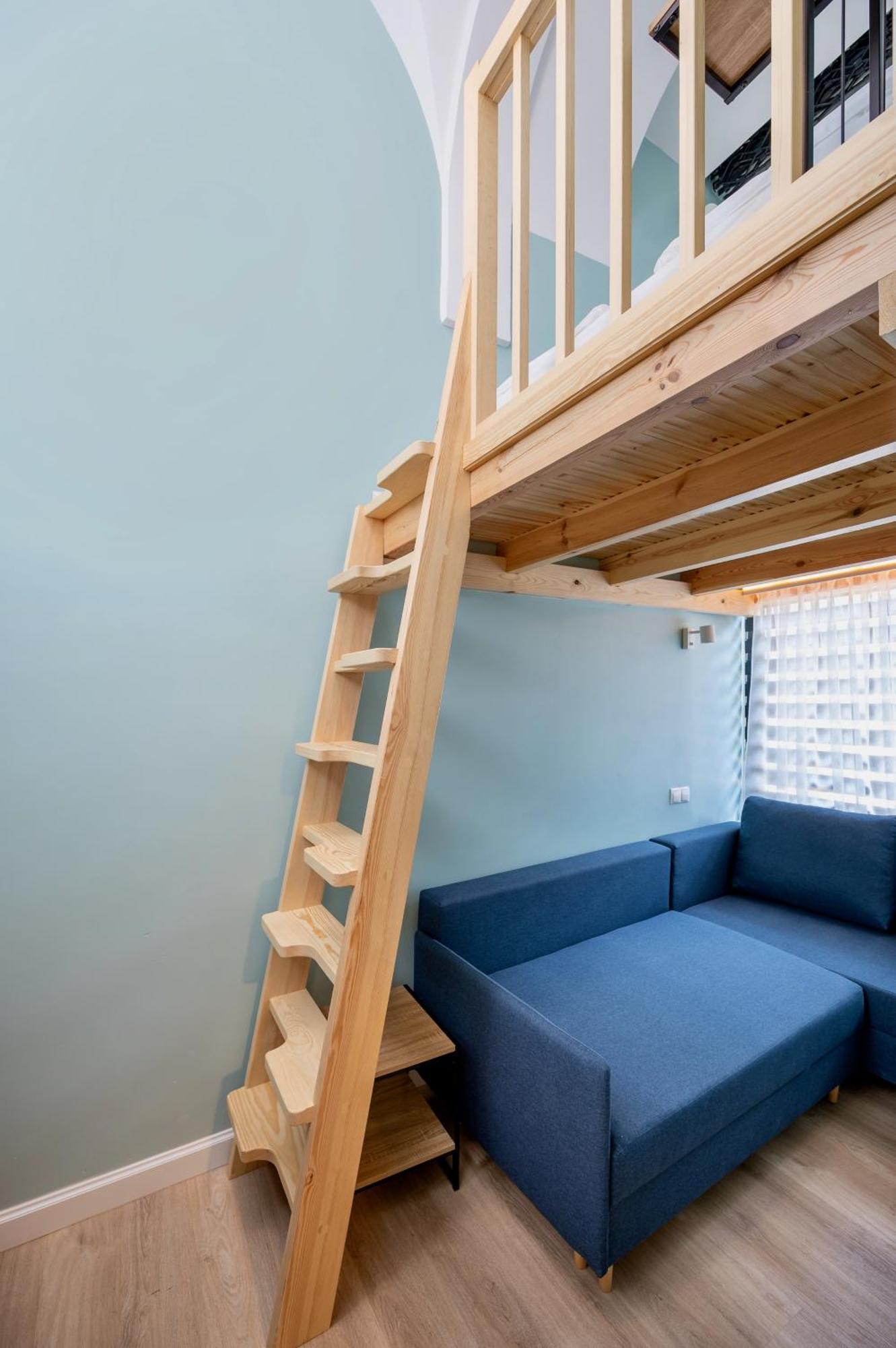 Jess Inn Hostel Rondo Charles De Gaulle وارسو المظهر الخارجي الصورة